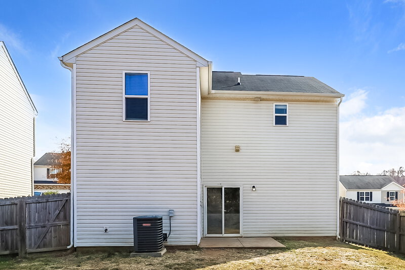 1,830/Mo, 6300 Paw Village Road Charlotte, NC 28214 Rear View