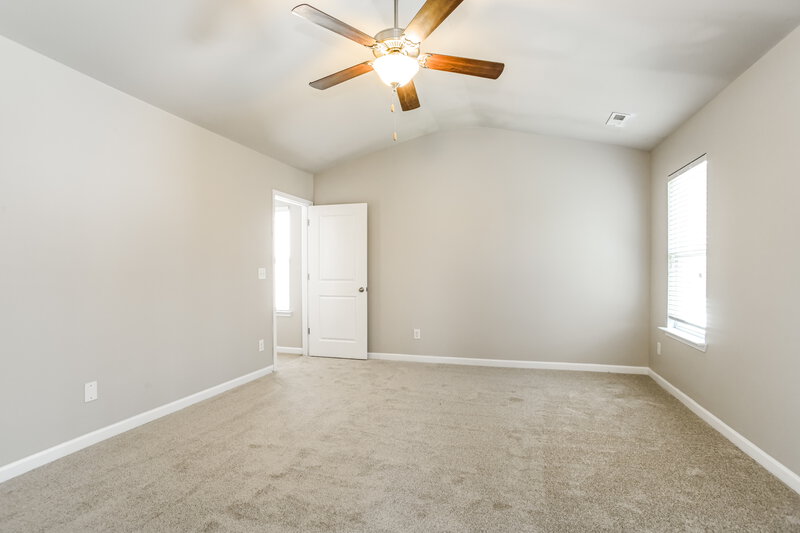 2,445/Mo, 1130 Rankin Oaks Street Charlotte, NC 28213 Main Bedroom View 2