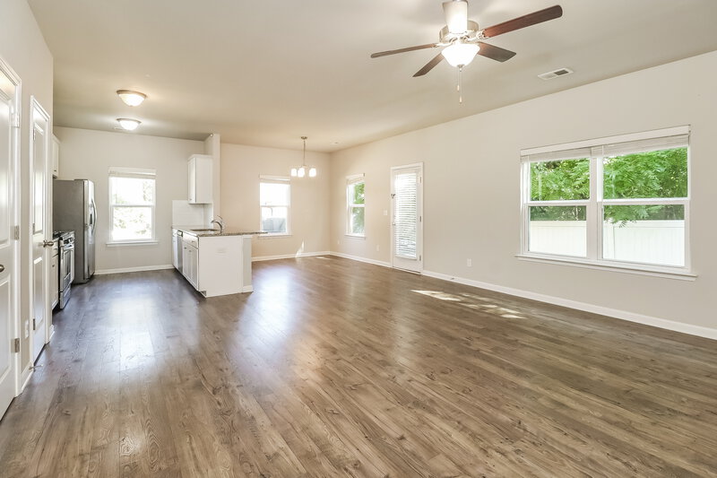 2,035/Mo, 3028 Hubbard Road Charlotte, NC 28269 Living Room View 2