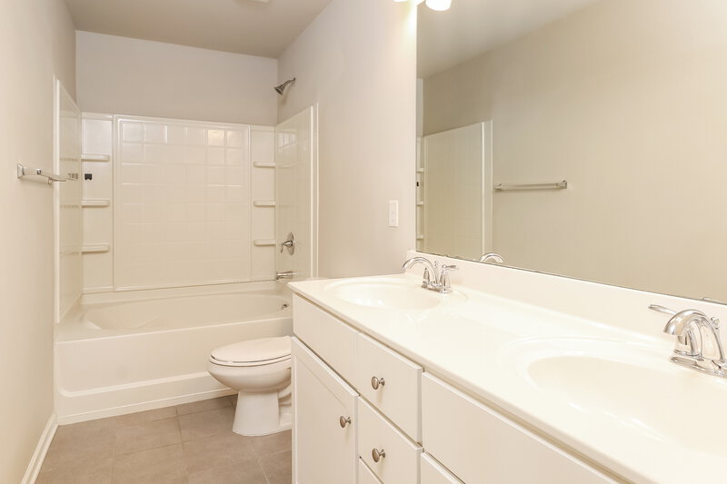 2,035/Mo, 3028 Hubbard Road Charlotte, NC 28269 Bathroom View