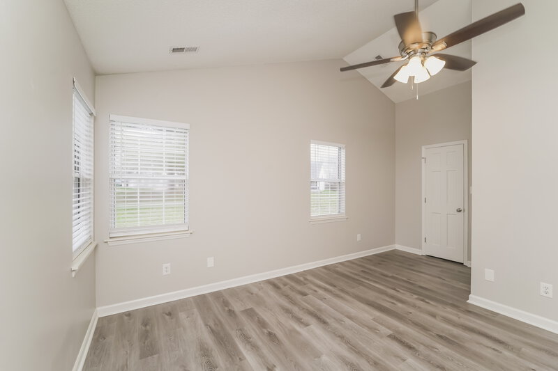3,030/Mo, 8908 Chesham Drive Charlotte, NC 28227 Main Bedroom View 2