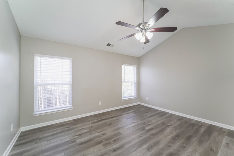 2,125/Mo, 2017 Southwind Dr Charlotte, NC 28216 Main Bedroom View