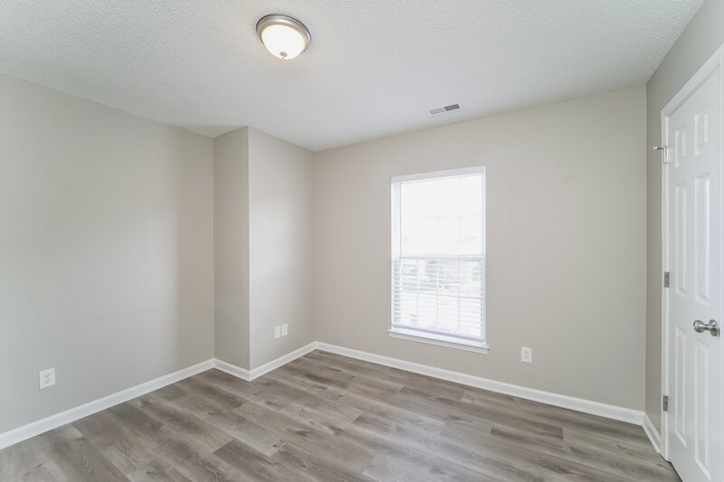 2,125/Mo, 2017 Southwind Dr Charlotte, NC 28216 Bedroom View 2