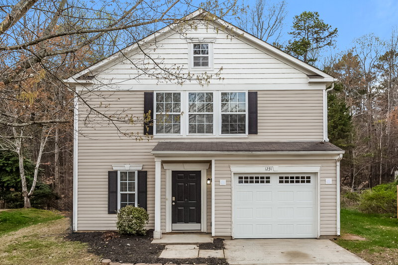 2,035/Mo, 1231 Willow Bridge Ct Charlotte, NC 28216 External View