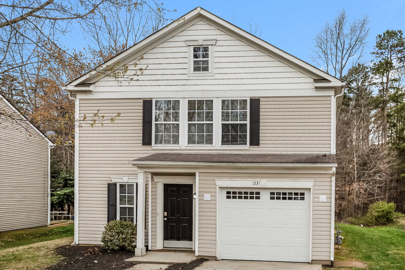 2,035/Mo, 1231 Willow Bridge Ct Charlotte, NC 28216 Front View