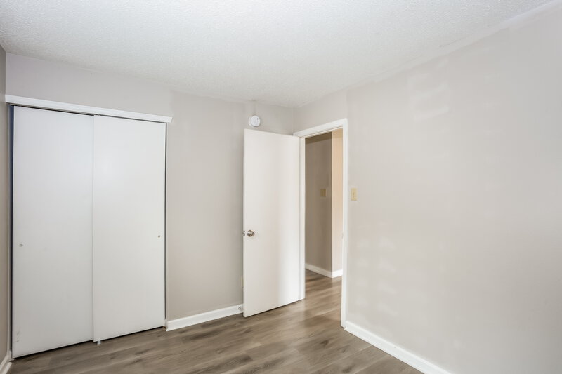 2,035/Mo, 1231 Willow Bridge Ct Charlotte, NC 28216 Bedroom View 4