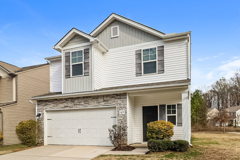 2,010/Mo, 1325 Torrence Grove Church Rd Charlotte, NC 28213 Front View