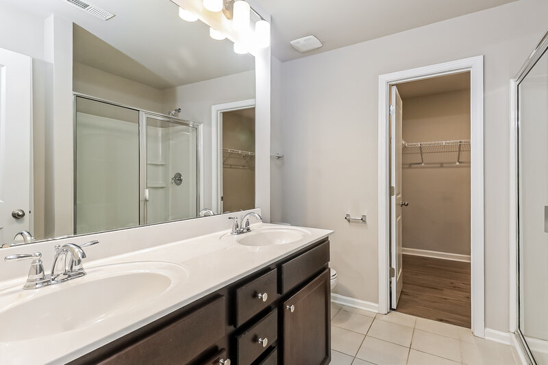 2,010/Mo, 1325 Torrence Grove Church Rd Charlotte, NC 28213 Main Bathroom View