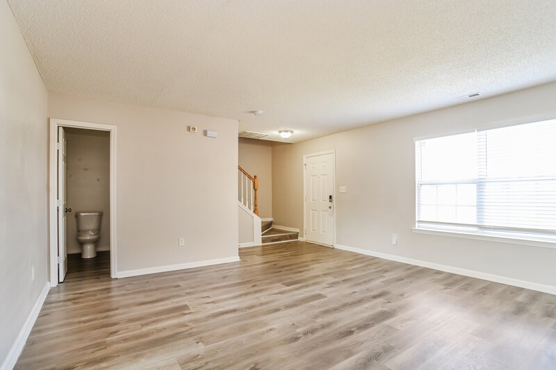 1,940/Mo, 10125 Illoria Dr Charlotte, NC 28273 Living Room View 2