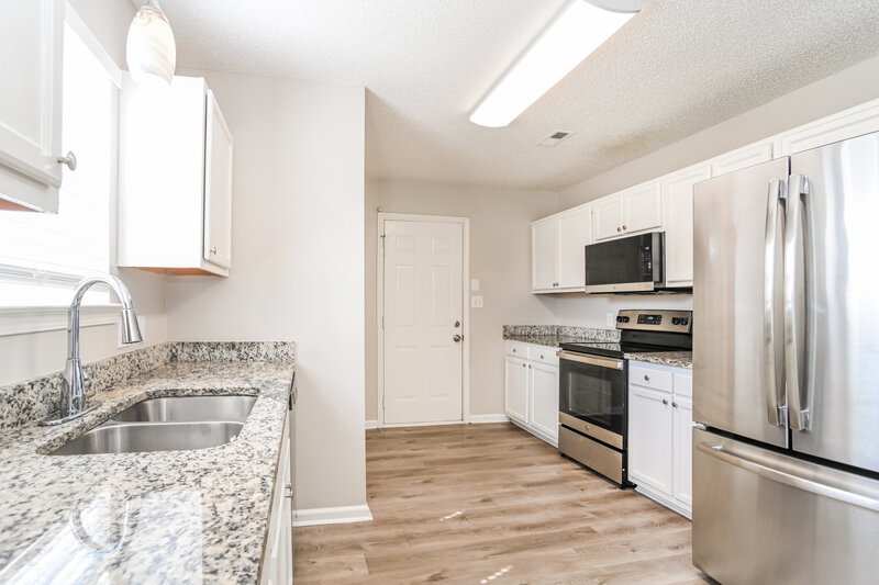 1,940/Mo, 10125 Illoria Dr Charlotte, NC 28273 Kitchen View