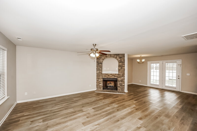 1,885/Mo, 1117 Ametrine Ln Dallas, NC 28034 Living Room View 2