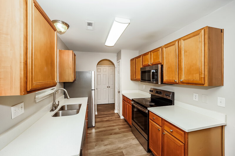 1,885/Mo, 1117 Ametrine Ln Dallas, NC 28034 Kitchen View 2