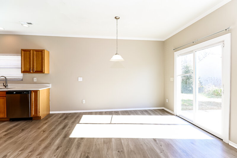 1,975/Mo, 4611 Meadowfield Rd Charlotte, NC 28215 Breakfast Nook View