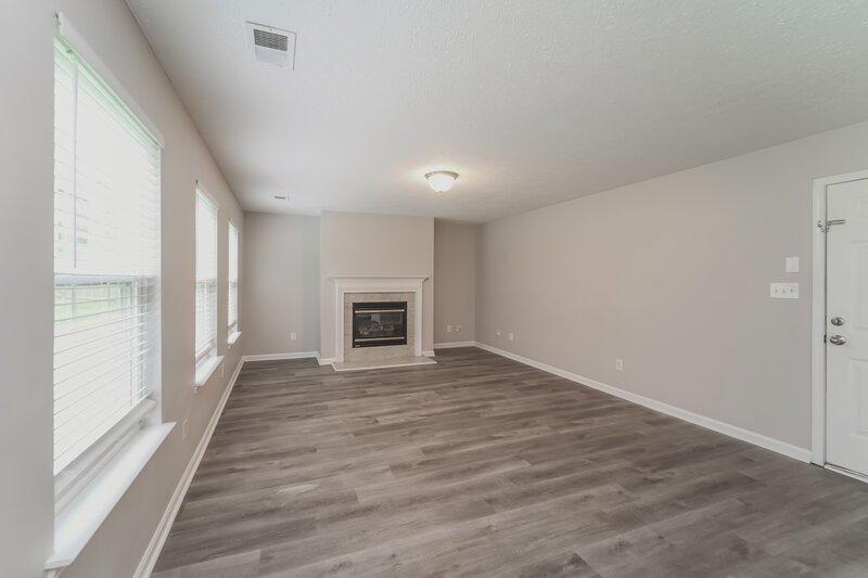 2,115/Mo, 2405 Liberton Ct Charlotte, NC 28216 Living Room View 2