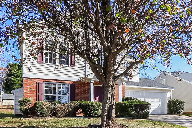 1,870/Mo, 4834 Hopewood Lane Charlotte, NC 28216 Front View