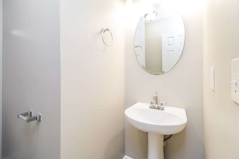 1,870/Mo, 4834 Hopewood Lane Charlotte, NC 28216 Powder Room View