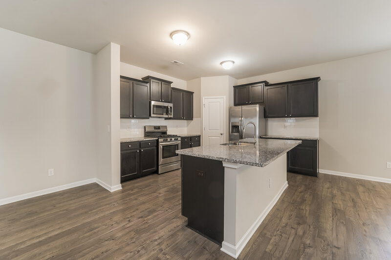 1,990/Mo, 3018 Hubbard Road Charlotte, NC 28269 Kitchen View