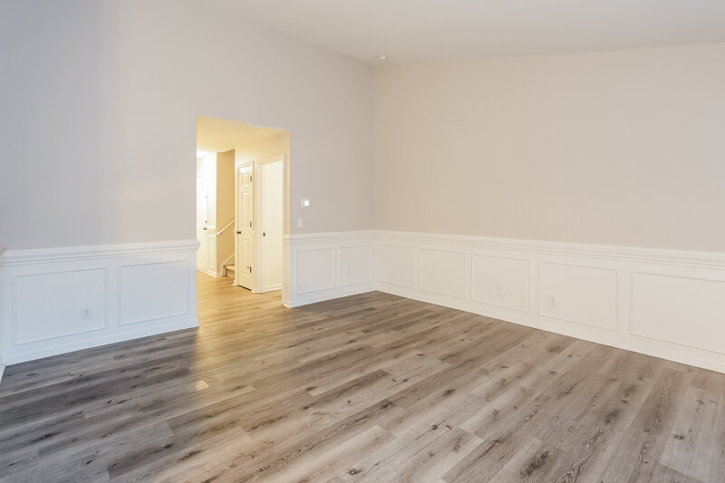 1,985/Mo, 8224 Fox Swamp Rd Charlotte, NC 28215 Living Room View 2