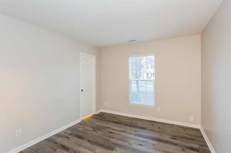 1,985/Mo, 8224 Fox Swamp Rd Charlotte, NC 28215 Bedroom View 2