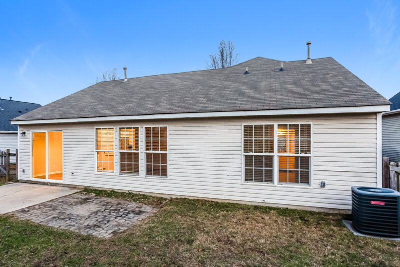 1,985/Mo, 8224 Fox Swamp Rd Charlotte, NC 28215 Rear View