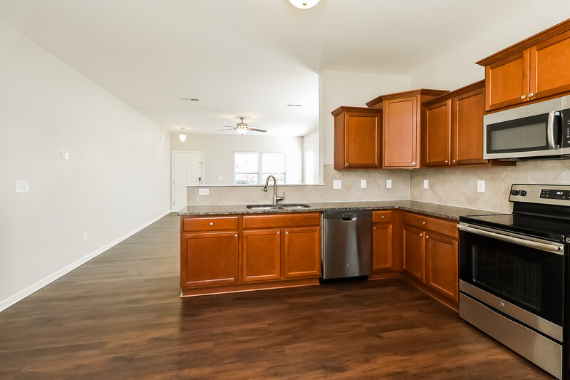 1,780/Mo, 252 Ranlo Ave Gastonia, NC 28054 Kitchen View