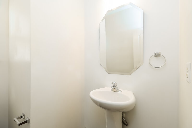 1,780/Mo, 252 Ranlo Ave Gastonia, NC 28054 Powder Room View