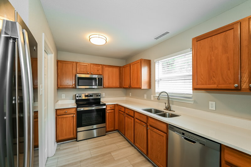 1,840/Mo, 4122 Kellybrook Dr Concord, NC 28025 Kitchen View 2