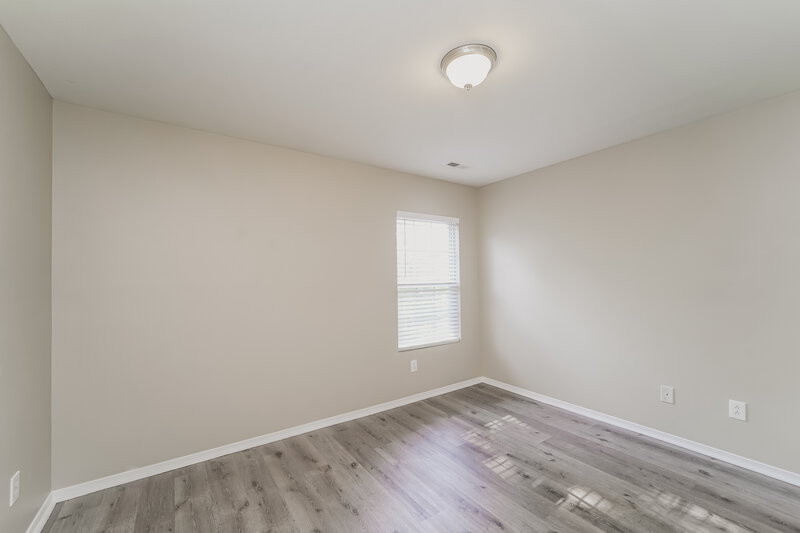 2,235/Mo, 3804 Larkhaven Village Drive Charlotte, NC 28215 Bedroom View 2