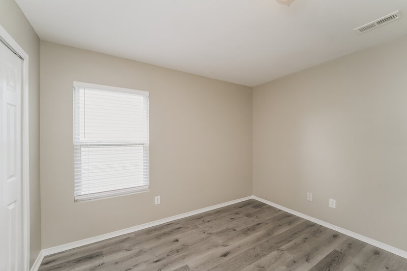 2,235/Mo, 3804 Larkhaven Village Drive Charlotte, NC 28215 Bedroom View 3