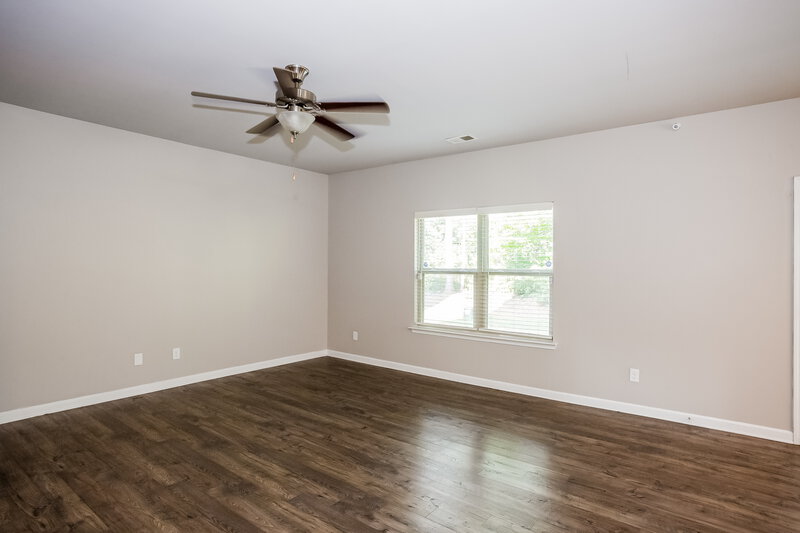 2,130/Mo, 6509 Rumple Road Charlotte, NC 28262 Living Room View 3