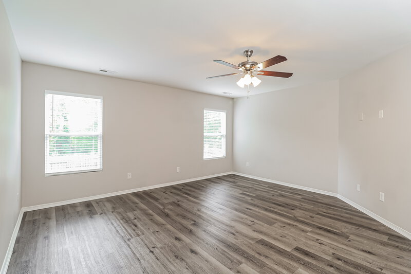2,570/Mo, 3626 Larkhaven Village Dr Charlotte, NC 28215 Main Bedroom View 2