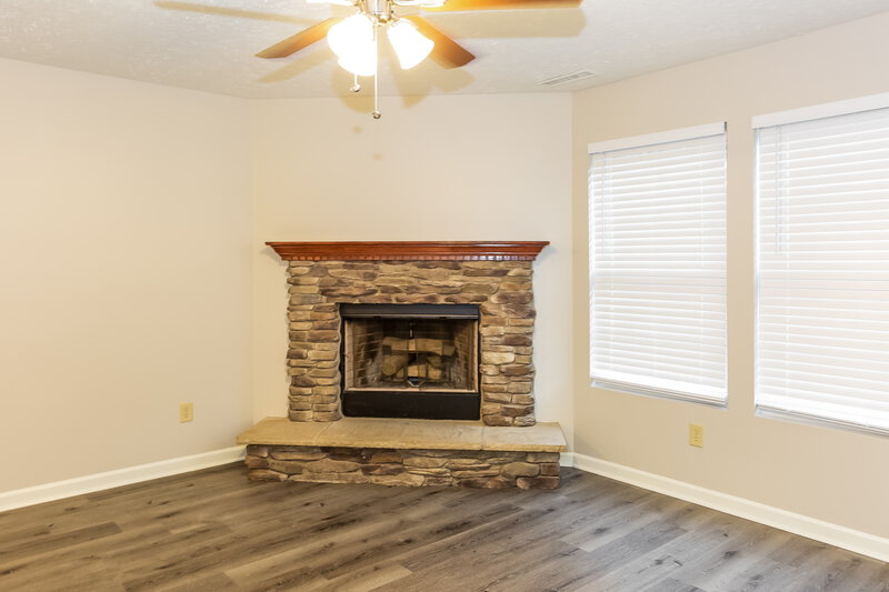 2,080/Mo, 4226 Kellybrook Dr Concord, NC 28025 Family Room View 2
