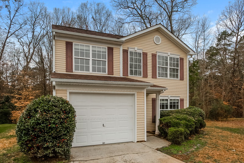 1,870/Mo, 1209 Willow Bridge Ct Charlotte, NC 28216 Front View 2