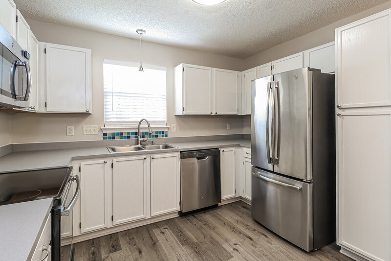 1,890/Mo, 13954 Dingess Rd Charlotte, NC 28273 Kitchen View 2