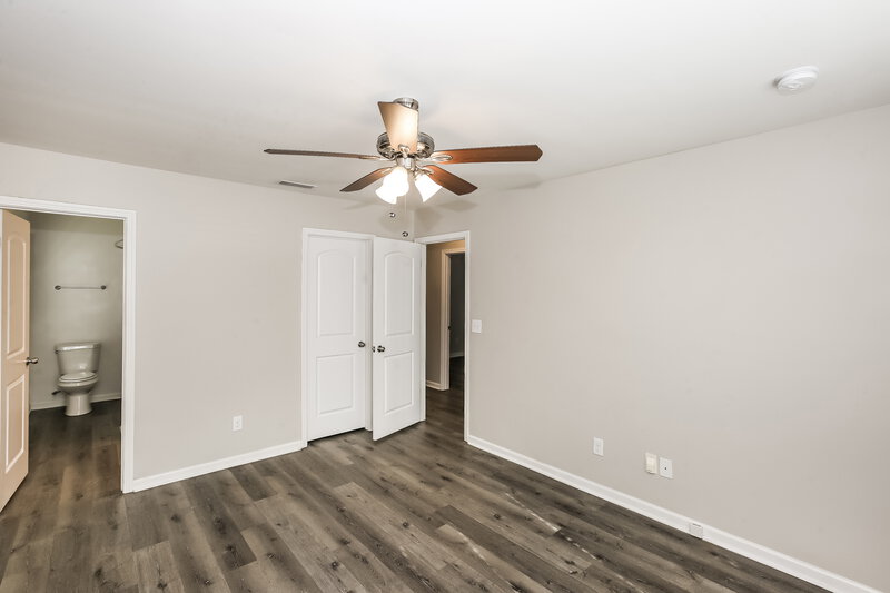 1,865/Mo, 1049 Joselynn Dr Gastonia, NC 28054 Main Bedroom View 2