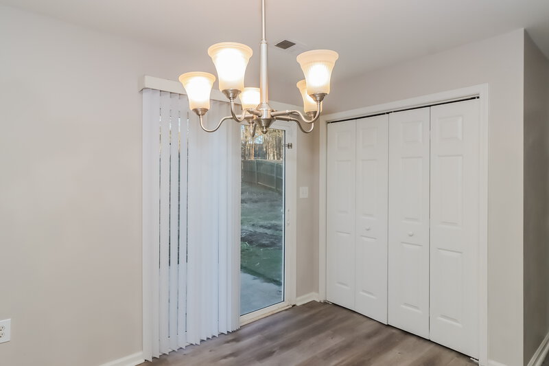 1,830/Mo, 814 Oakshire Cir Charlotte, NC 28214 Misc View 4