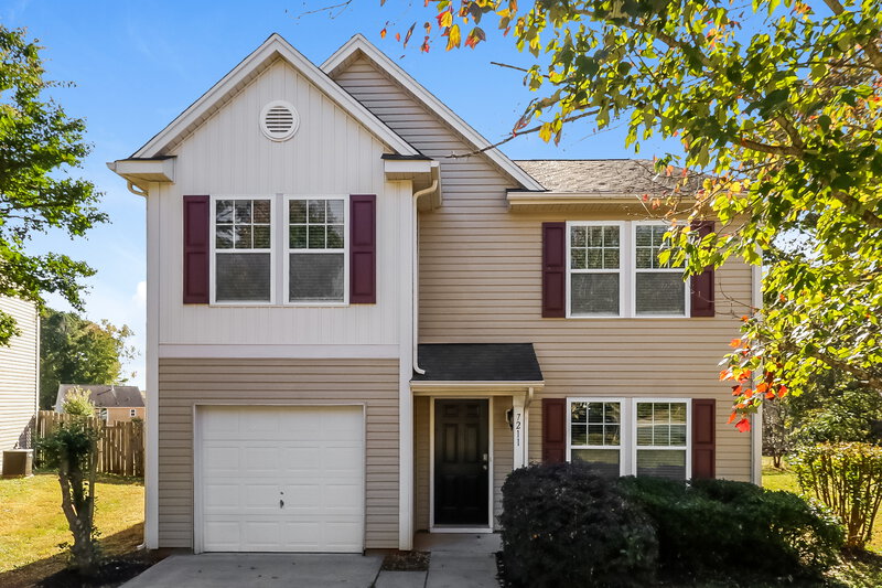 1,900/Mo, 7211 Waldon Park Ln Charlotte, NC 28214 External View