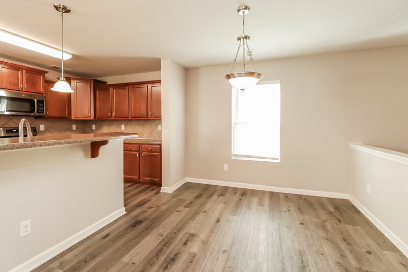 1,900/Mo, 7211 Waldon Park Ln Charlotte, NC 28214 Dining Room View