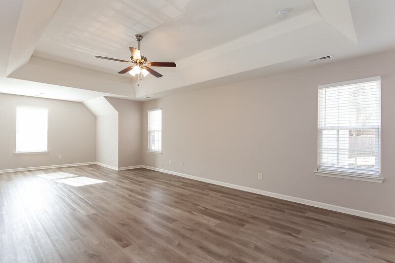 2,000/Mo, 4025 Fifendrum Ln Charlotte, NC 28216 Master Bedroom View