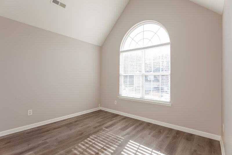 2,000/Mo, 4025 Fifendrum Ln Charlotte, NC 28216 Bedroom View