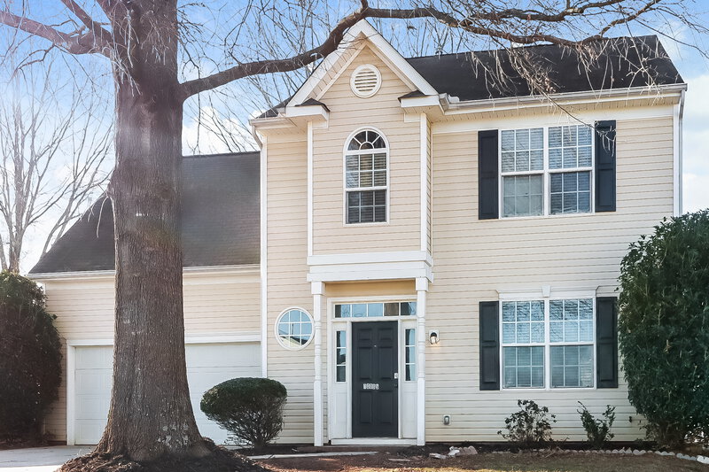 2,135/Mo, 10005 Brawley Ln Charlotte, NC 28215 Front View