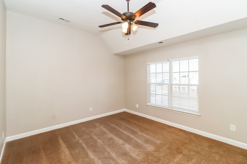 2,135/Mo, 10005 Brawley Ln Charlotte, NC 28215 Living Room View