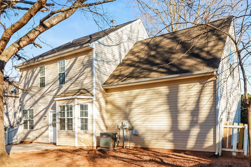 2,135/Mo, 10005 Brawley Ln Charlotte, NC 28215 Rear View 3