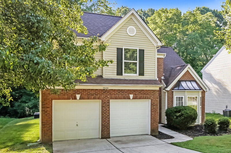 2,365/Mo, 7424 Baylor Way Ct Charlotte, NC 28215 Front View