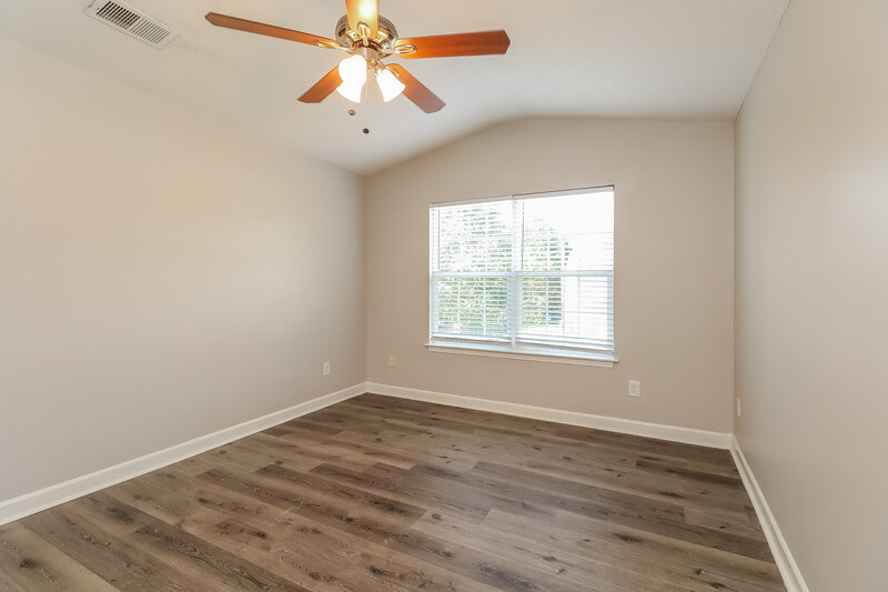 1,935/Mo, 605 Overlook Rd Lowell, NC 28098 Main Bedroom View