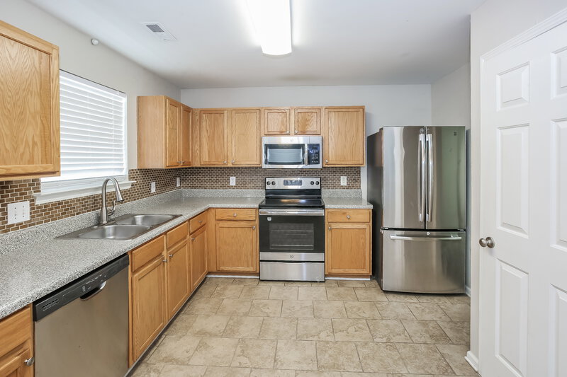 2,305/Mo, 3913 Edgeview Dr Indian Trail, NC 28079 Kitchen View