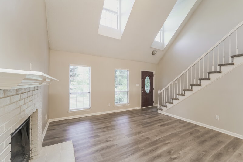 2,330/Mo, 9000 Oren Thompson Rd Charlotte, NC 28213 Living Room View