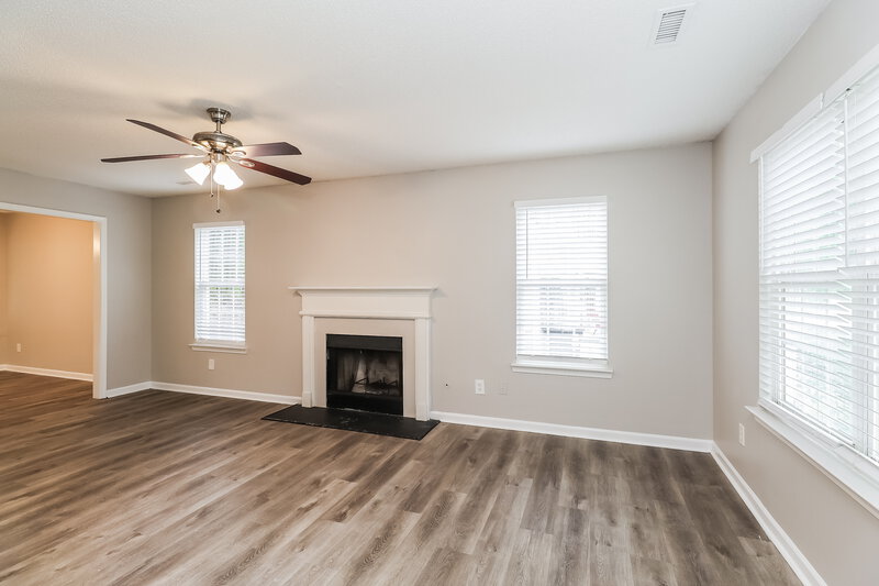 1,925/Mo, 905 Grassy Patch Ln Charlotte, NC 28216 Living Room View