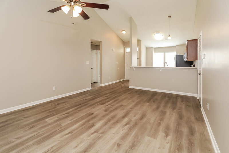 1,645/Mo, 9129 Shenington Pl Charlotte, NC 28216 Living Room View 2