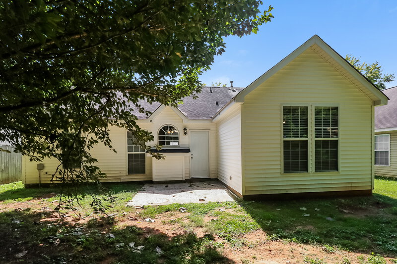 1,645/Mo, 9129 Shenington Pl Charlotte, NC 28216 Rear View